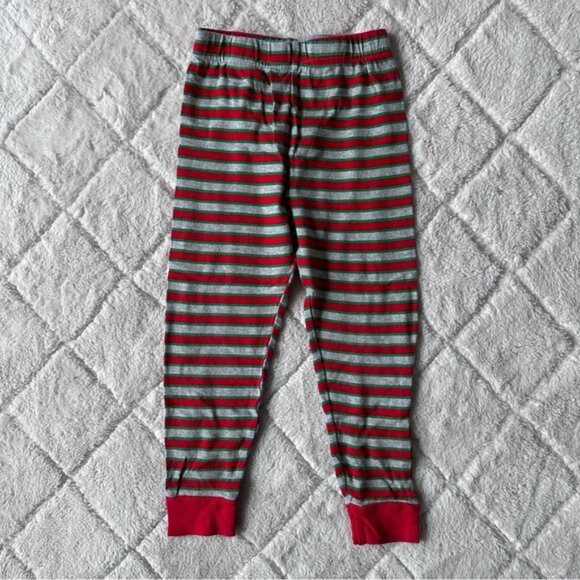 Elf on The Shelf | #Believe Green & Red 2-Piece Striped Pajama Set | Size 6 - Picture 5 of 14